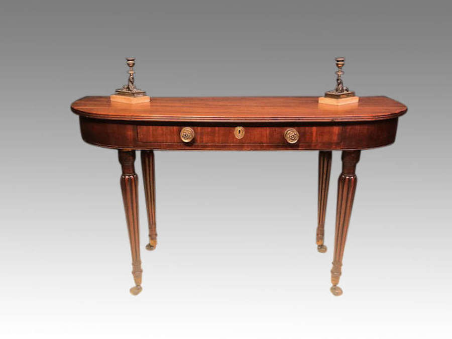 Georgian bow fronted mahogany side table.