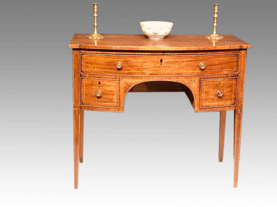 Georgian mahogany bow fronted dressing table.
