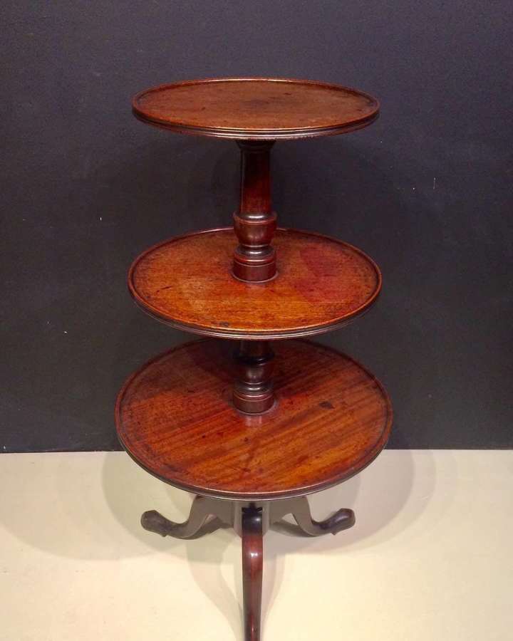 Georgian mahogany dumb waiter.