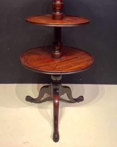 Georgian mahogany dumb waiter.