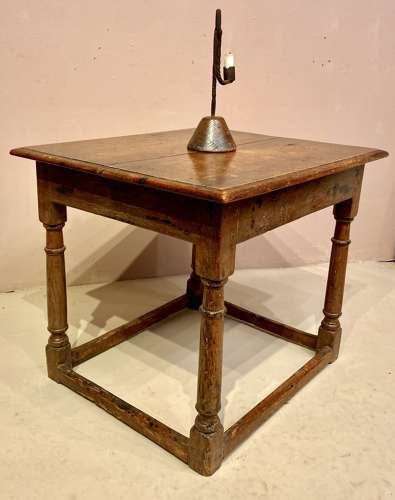Georgian low oak turned leg table.
