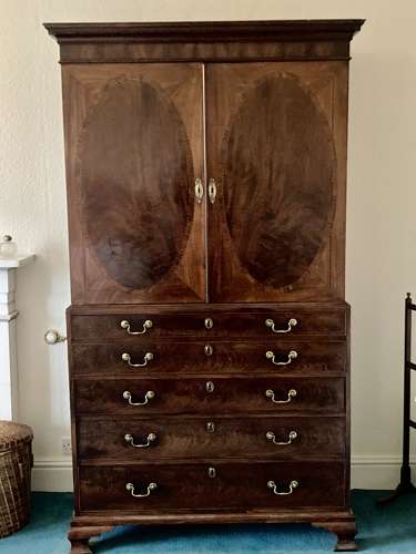 Georgian mahogany secretaire linen press.