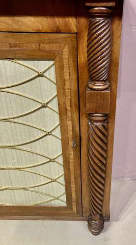 Small Irish Georgian mahogany side cabinet.