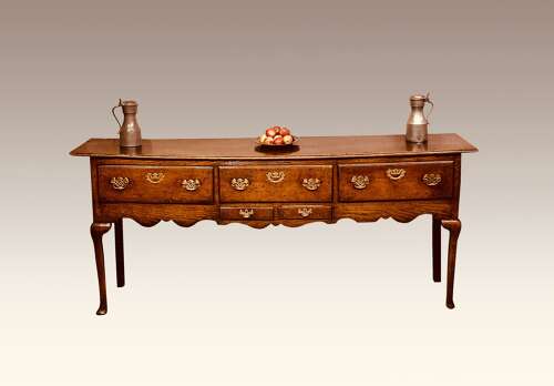 Georgian oak cabriole leg dresser base.
