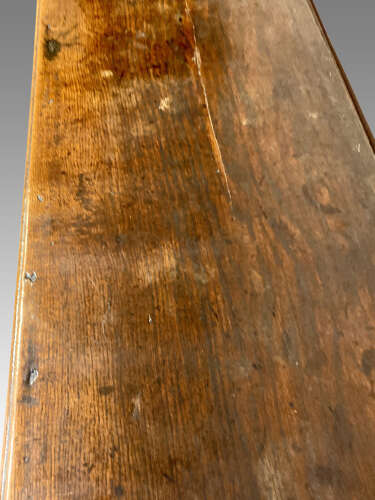 Georgian oak cabriole leg dresser base.