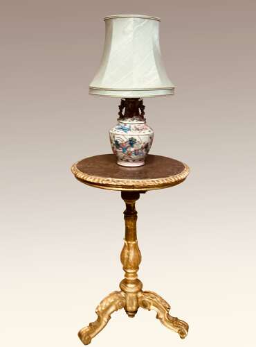 19th century circular carved giltwood marble topped table.