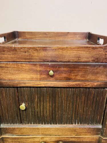 Georgian mahogany bedside table.