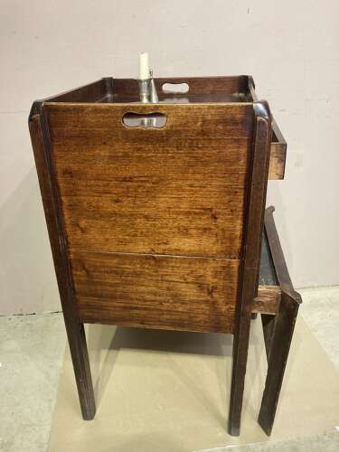 Georgian mahogany bedside table.