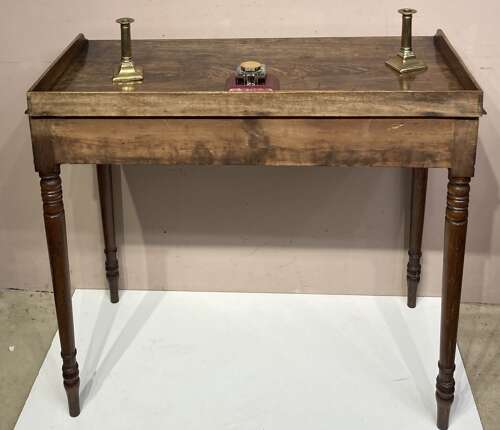Georgian mahogany side table.