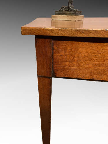 Georgian mahogany bow fronted side table.